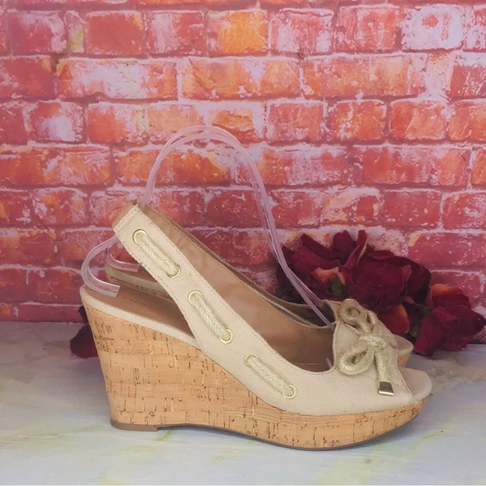 Franco Sarto khaki burlap